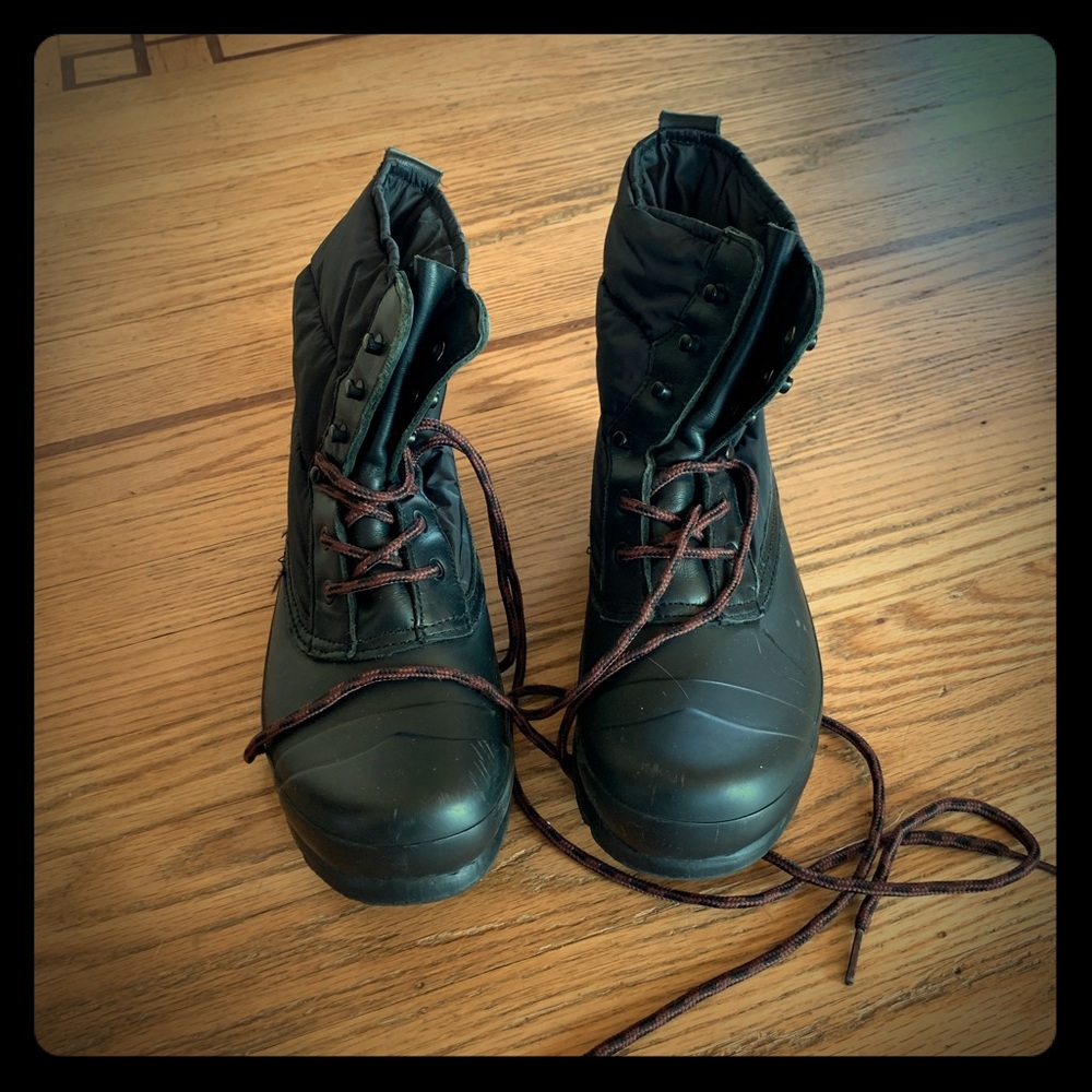 Hunter Original Rain/Snow Boots - W size 8